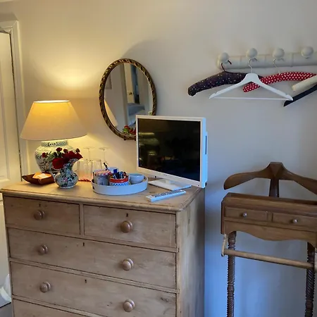 Brook Farm Cottage-3