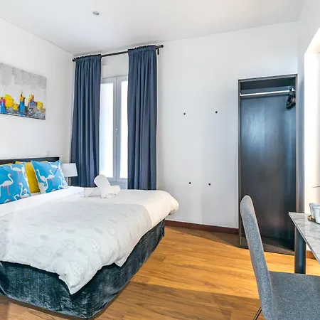 Ayz Juan De Mena - Auto Check-In Property-3