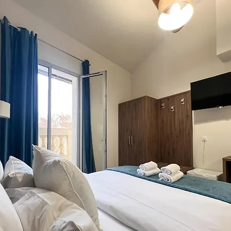Square Hotel-2