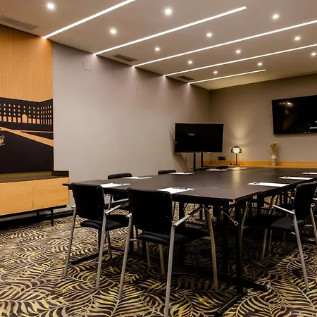 Motel One Madrid-Plaza De Espana-2