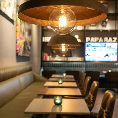 Motel One Berlin-Spittelmarkt-3