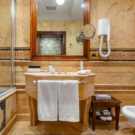 Bellevue Luxury Rooms - San Marco Luxury-3