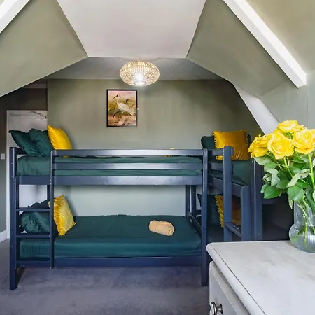 Smarties Guest House-3