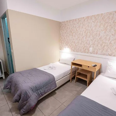 Lux Hotel 5 Mins Walk From Port Of Piraeus And Metro Station-3