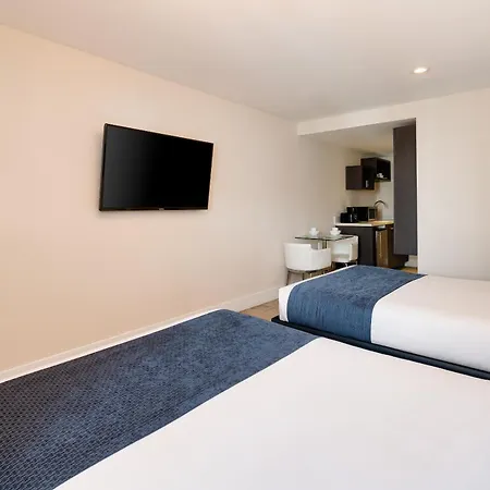 Waterside Hotel And Suites-3