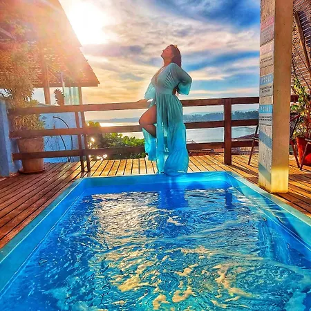 Pousada Marambaia Café - Praiana, econômica, Com café da manhã, piscina e hidromassagem ao ar livre - Frente para o mar-2