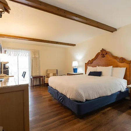 Fireside Inn And Suites Bangor-3