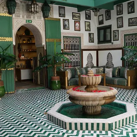 Riad Les Oliviers & Spa-3