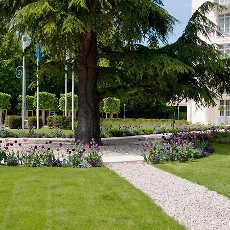 Waldorf Astoria Versailles - Trianon Palace-3