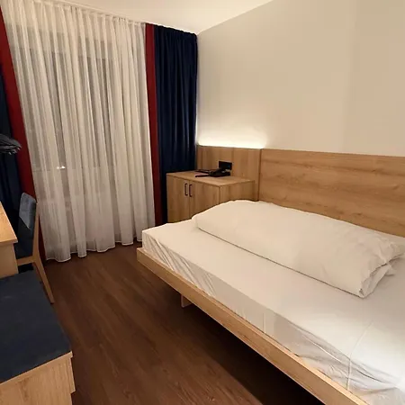 Hotel Antares Muenchen-3