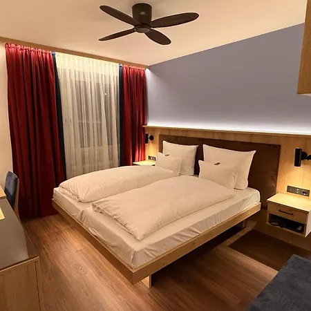 Hotel Antares Muenchen-3