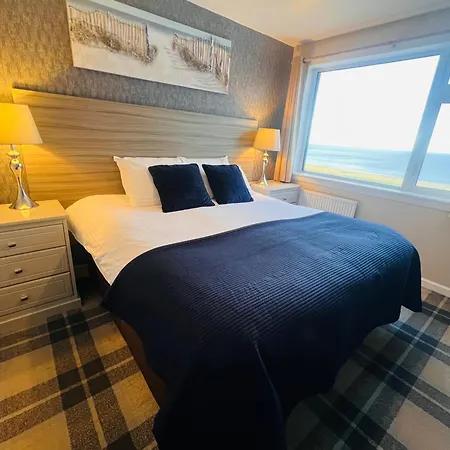 Cullen Bay Hotel-3