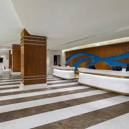 Courtyard By Marriott Hangzhou Wulin At West Lake-3