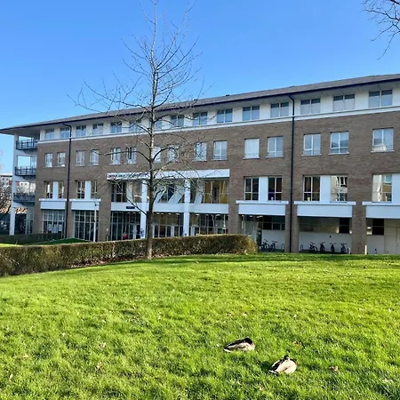 Guest Rooms At Lancaster University-2