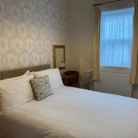 The Raincliffe Hotel-2