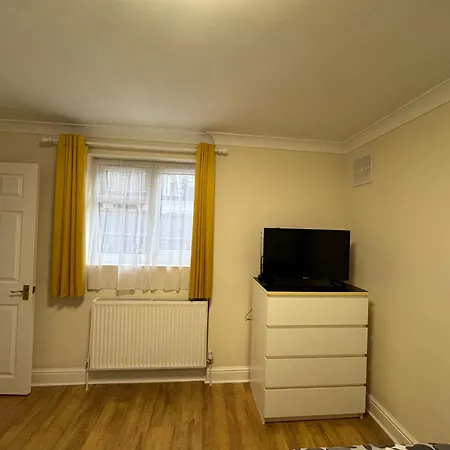 Kensal Lodge Guest House-2