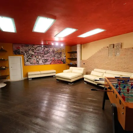 Meteoron Luxury Rooms-2