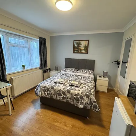 Kensal Lodge 2 Guest House-3