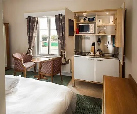 Albert And Victoria Hotel-2