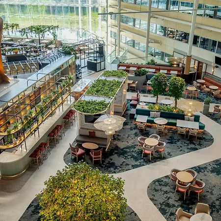 Hilton London Heathrow Airport-2