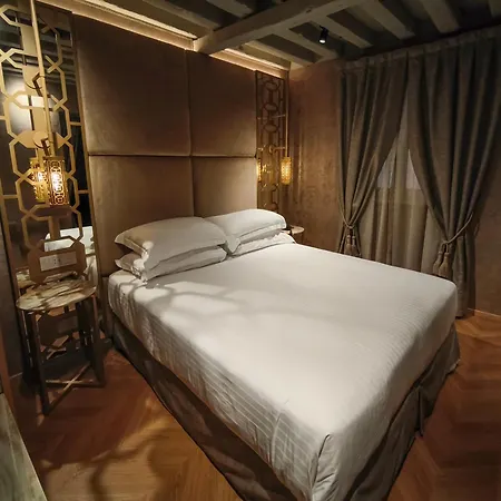 Hotel Antiche Figure-3
