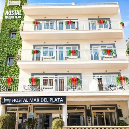 Hostal Mar Del Plata (Adults Only)-2