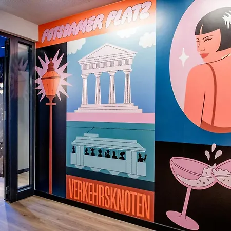 Motel One Berlin-Potsdamer Platz-3