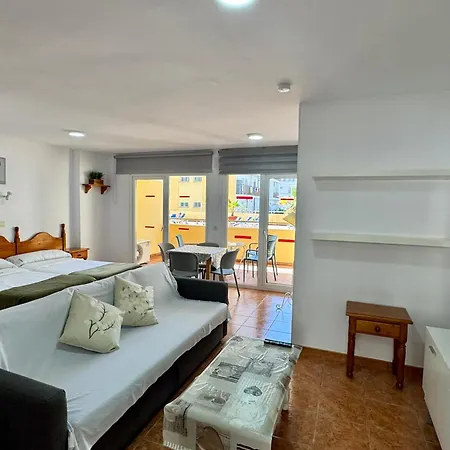 Apartamentos Turísticos Yamasol-3