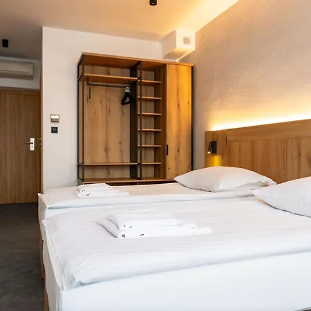 Hotel Zawisza-3