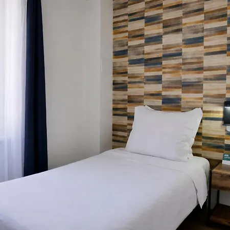 Hôtel La Porte Saint Pierre-Logis Hôtel Intra Muros RÉNOVÉ en 2026-3