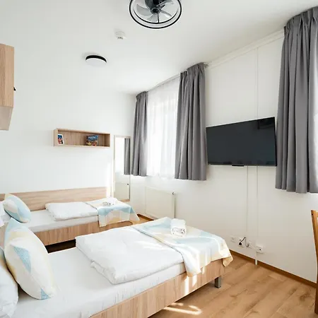 University Hotel-2