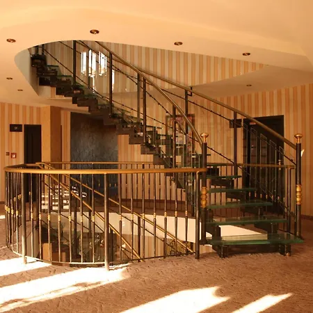 Hotel Kotva-3