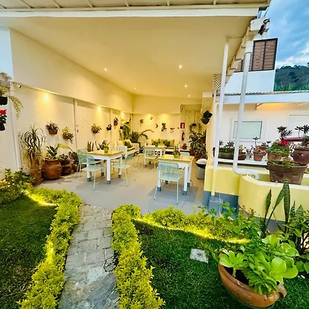 Hotel y Arte Antigua-2