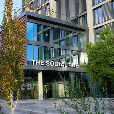 The Social Hub Barcelona Poblenou-2