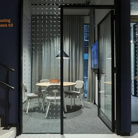 The Social Hub San Sebastian-3