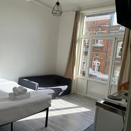 European District Hostel-2