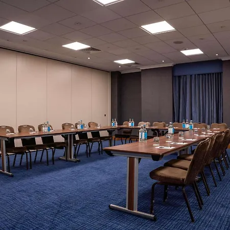 Novotel London Stansted Airport-3