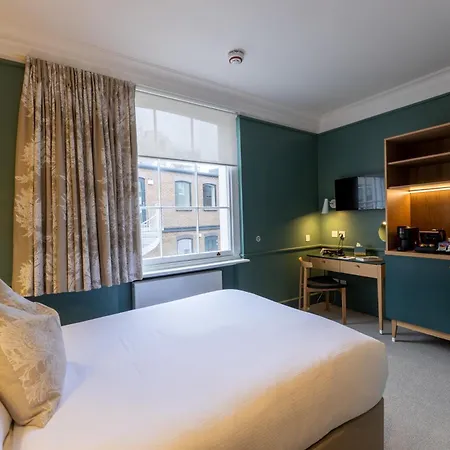 The Goodenough Hotel London-3