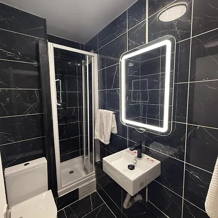 Victory Hotel Galou-3