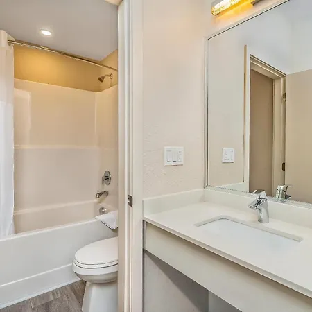 The Hue Hotel, An Ascend Collection Hotel-3