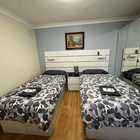 Kensal Lodge Guest House-3