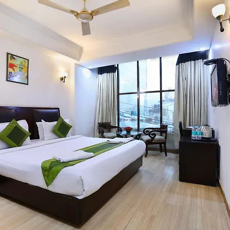 Airport Hotel Grand-3