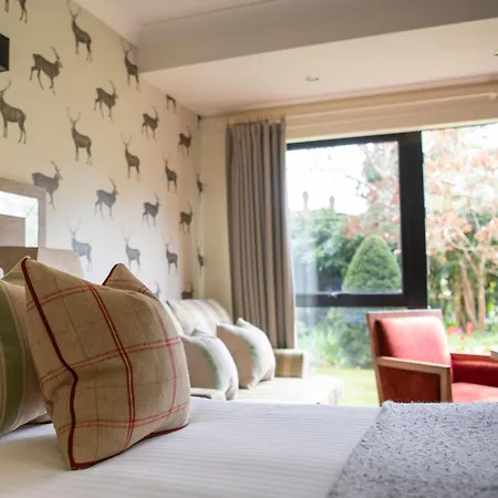 Careys Manor Hotel & Senspa-3