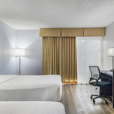 Days Inn By Wyndham London-3