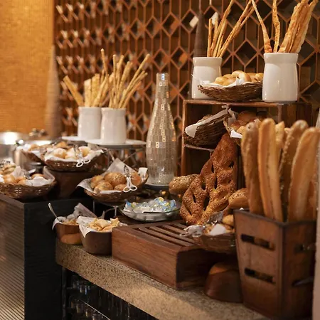 Hilton Luxor Resort & Spa-3