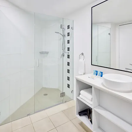 Meriton Suites Waterloo-2