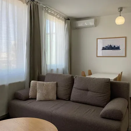 Corvin Center Suites-2