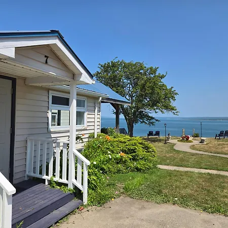 Seawinds Motel & Suites-3