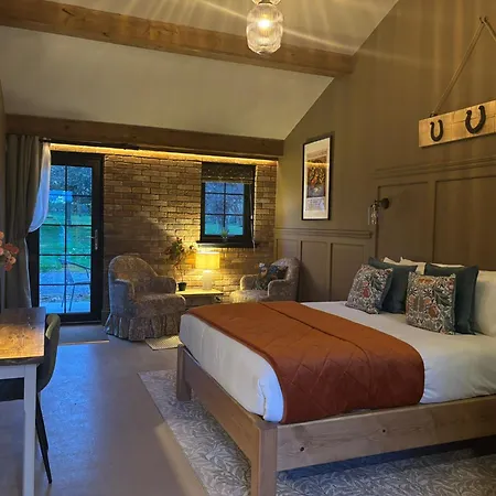 Accommodation Bristol Airport-2