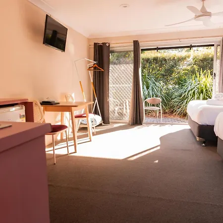 The Park Hotel Motel, Suffolk Park-2